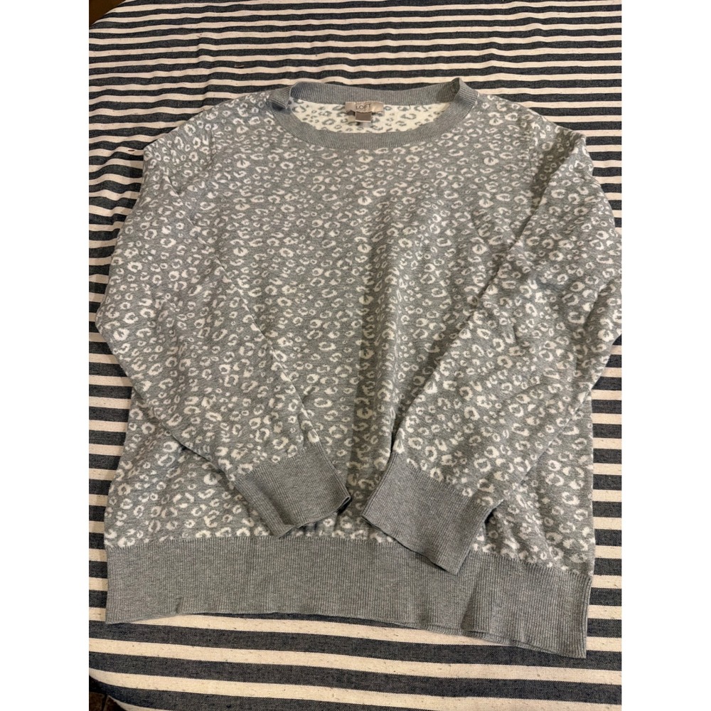 Loft Womens Grey Leopard Print Knit Crewneck Pullover Sweater Size Large L